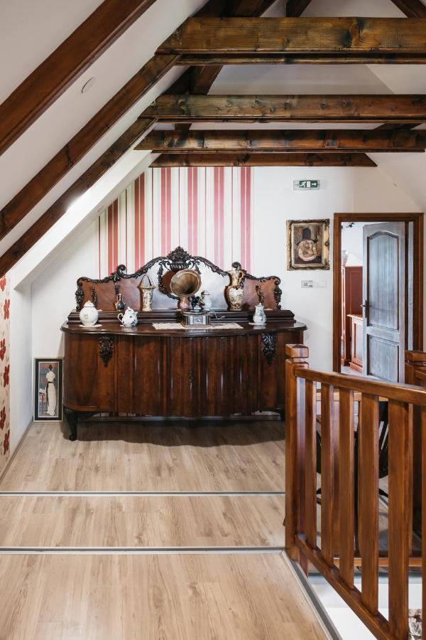 Cselling Udvarház Révfülöp Exterior foto
